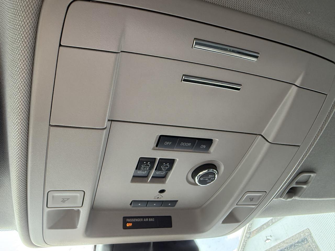 GMC Yukon XL Denali 4WD 2020