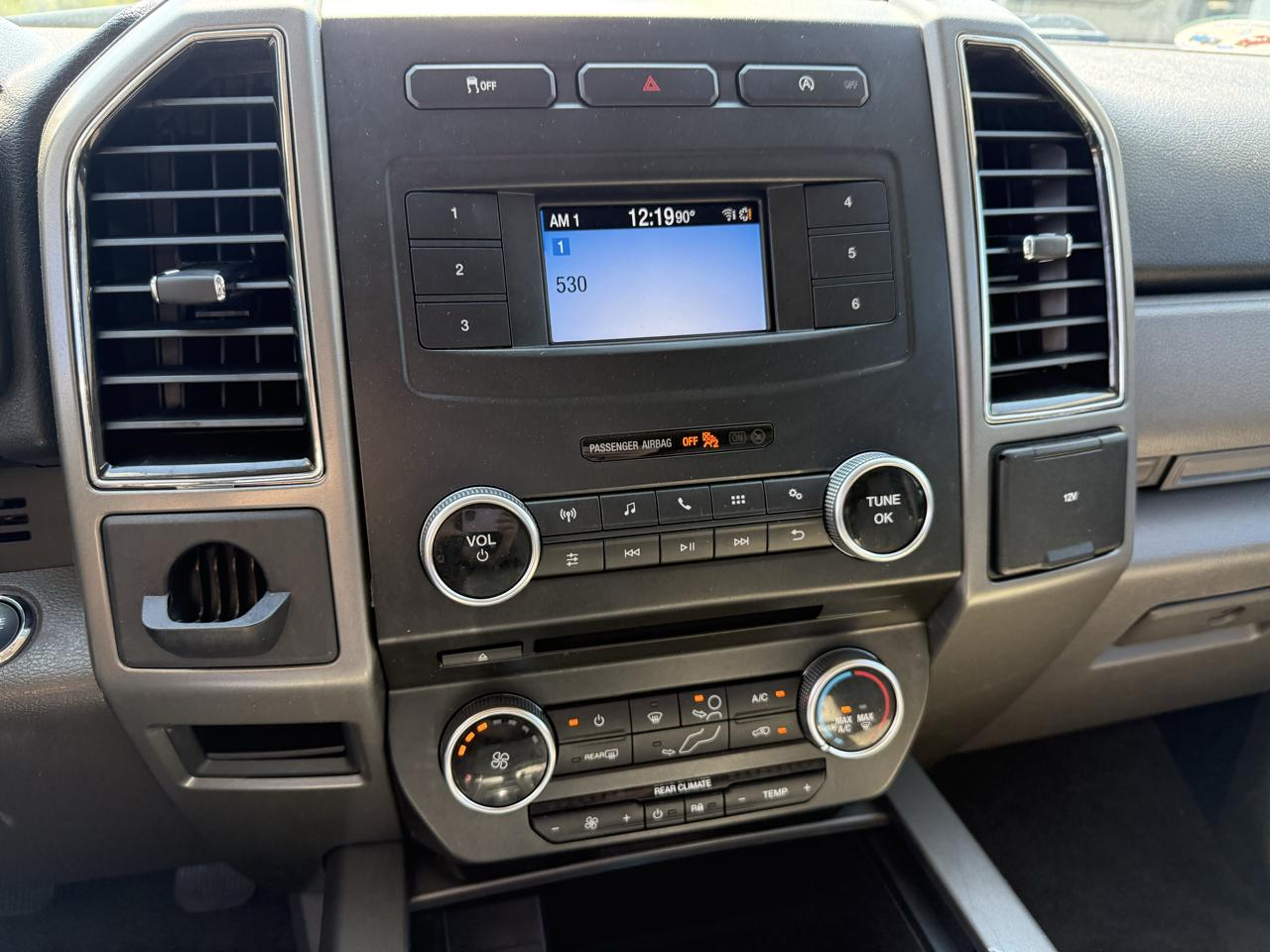 Ford Expedition XLT 2WD 2018