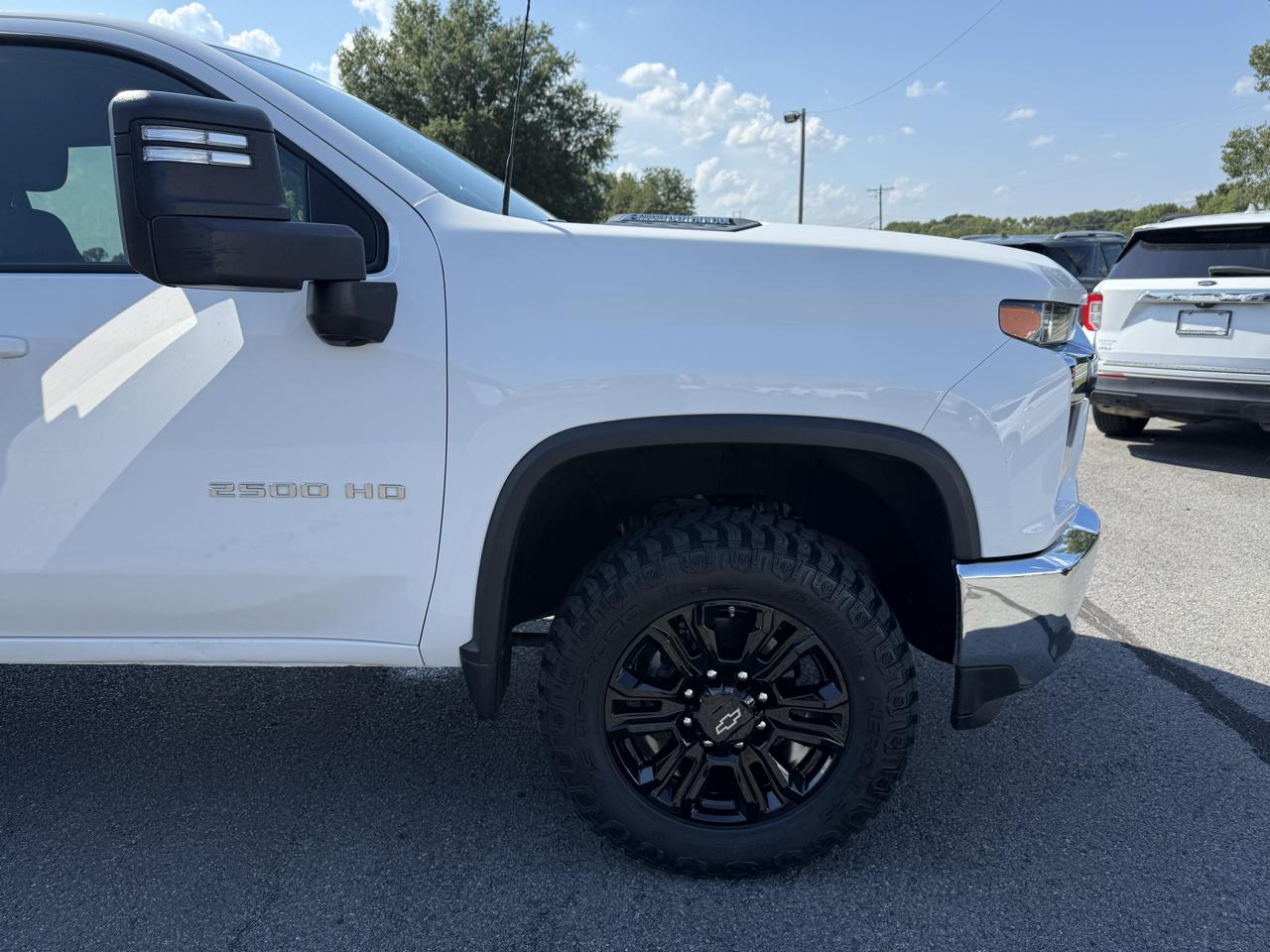 Chevrolet Silverado 2500HD LT Crew Cab 4WD 2023