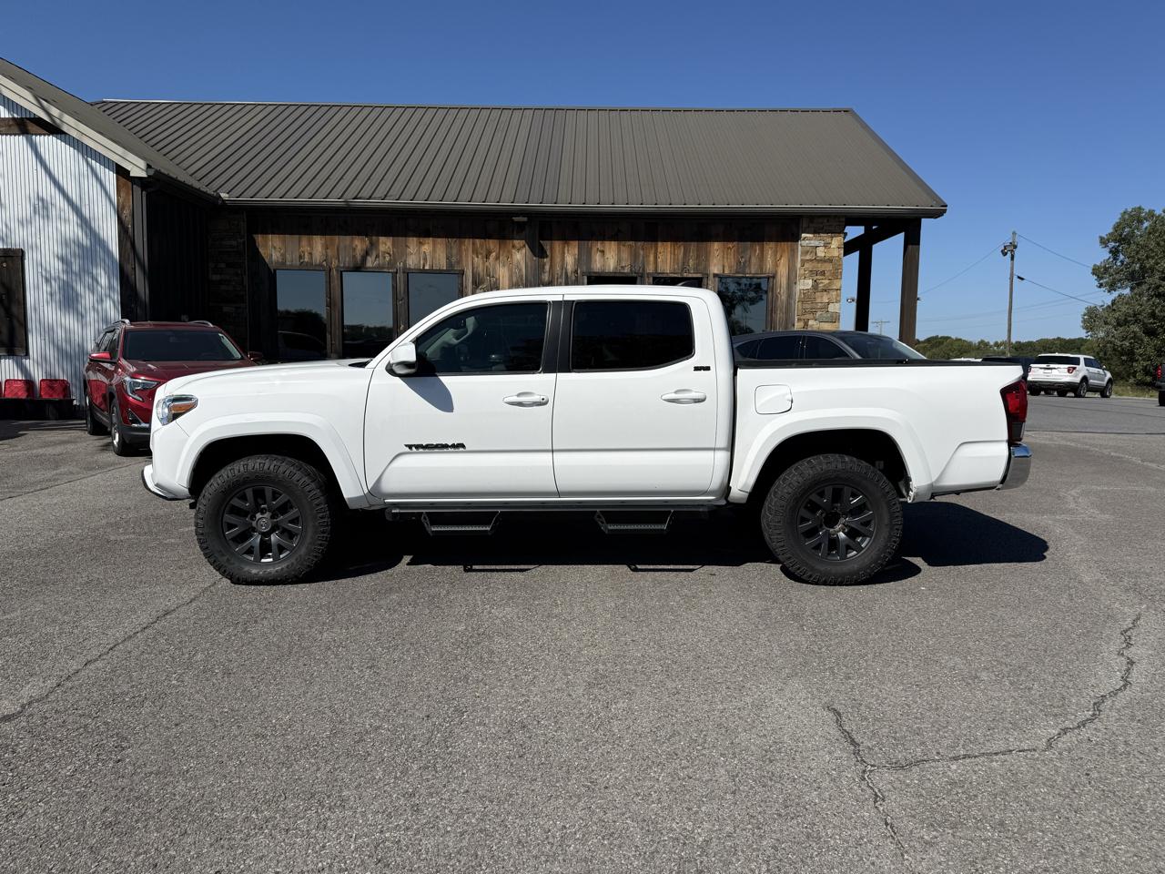 Toyota Tacoma SR5 Double Cab 5' Bed V6 4x2 AT (Natl) 2023