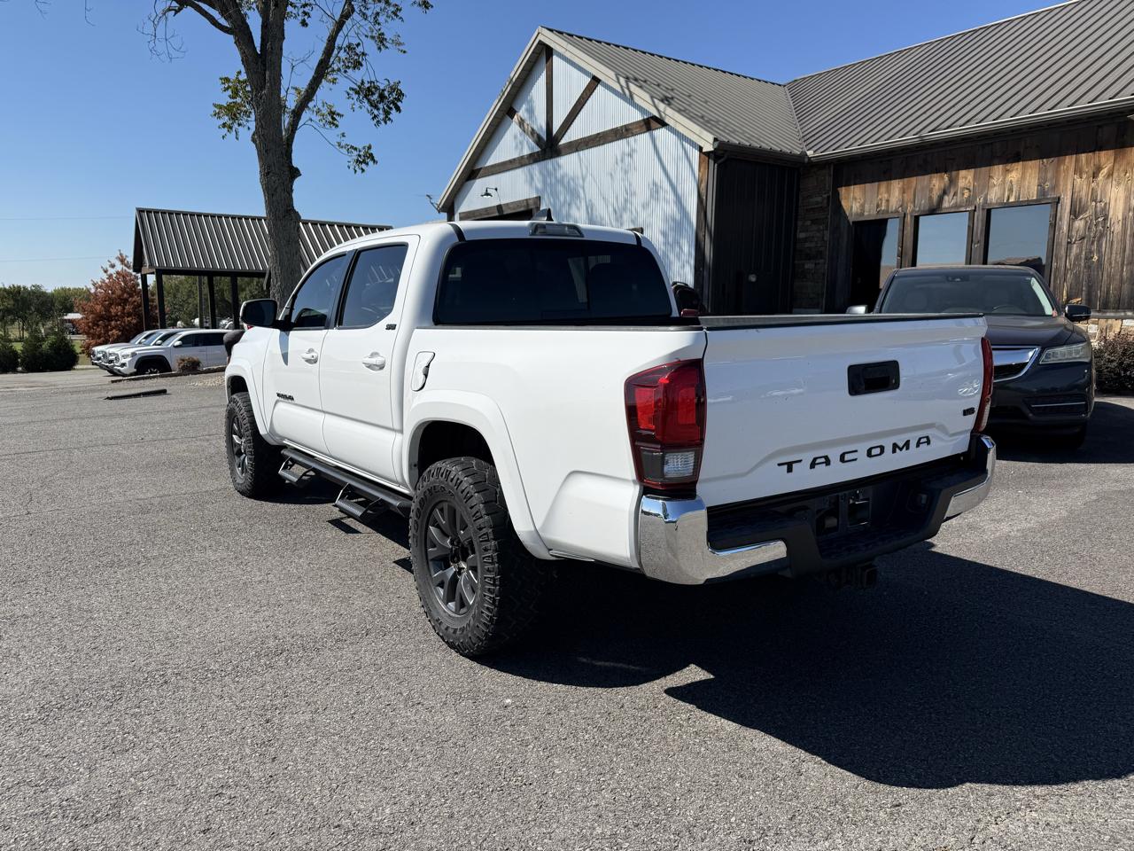 Toyota Tacoma SR5 Double Cab 5' Bed V6 4x2 AT (Natl) 2023