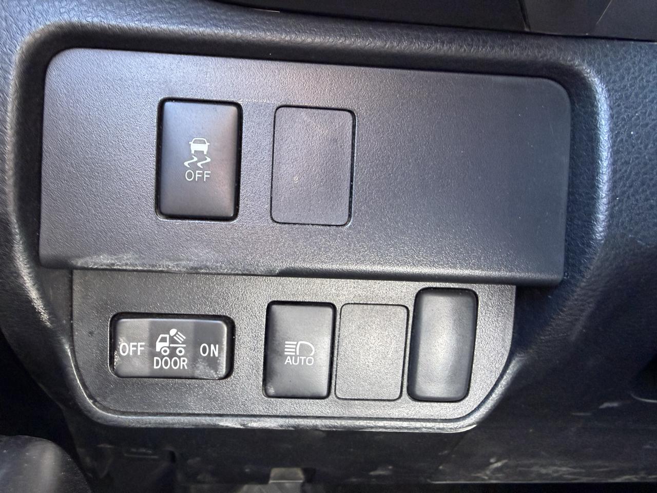 Toyota Tacoma SR5 Double Cab 5' Bed V6 4x2 AT (Natl) 2023
