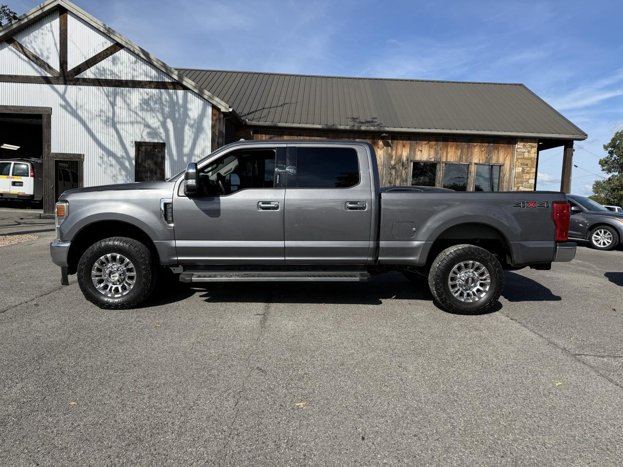 Ford F-250 SD XLT Crew Cab 4WD 2021