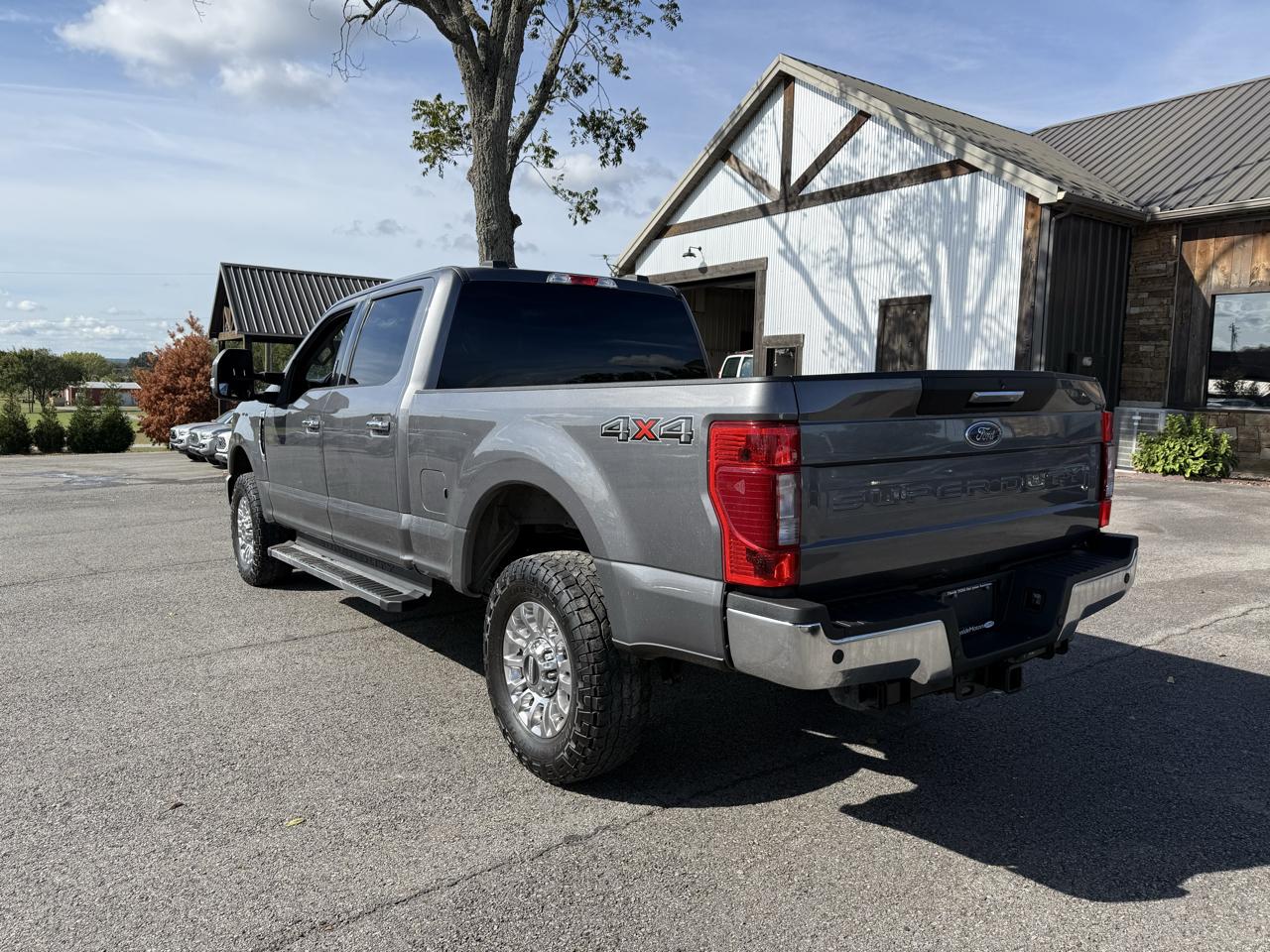 Ford F-250 SD XLT Crew Cab 4WD 2021