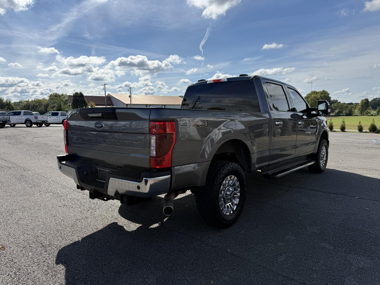 Ford F-250 SD XLT Crew Cab 4WD 2021