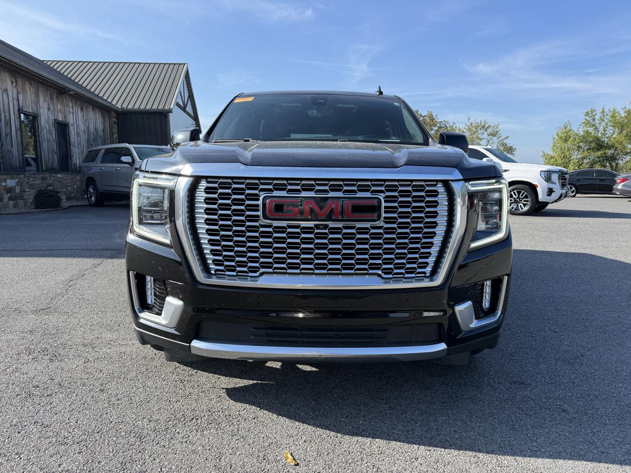 GMC Yukon Denali 4WD 2021