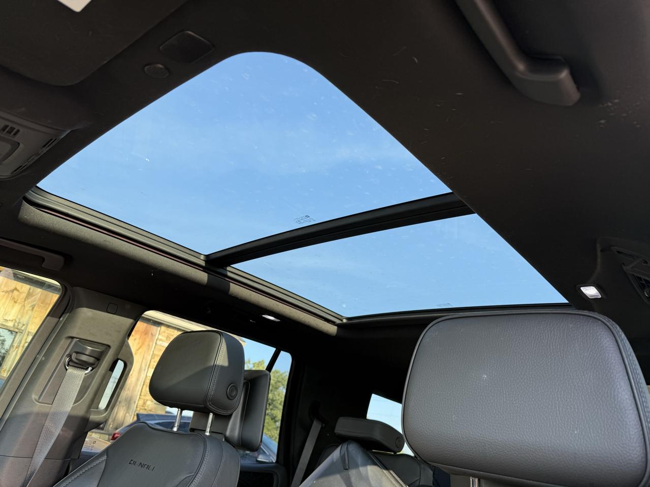 GMC Yukon Denali 4WD 2021