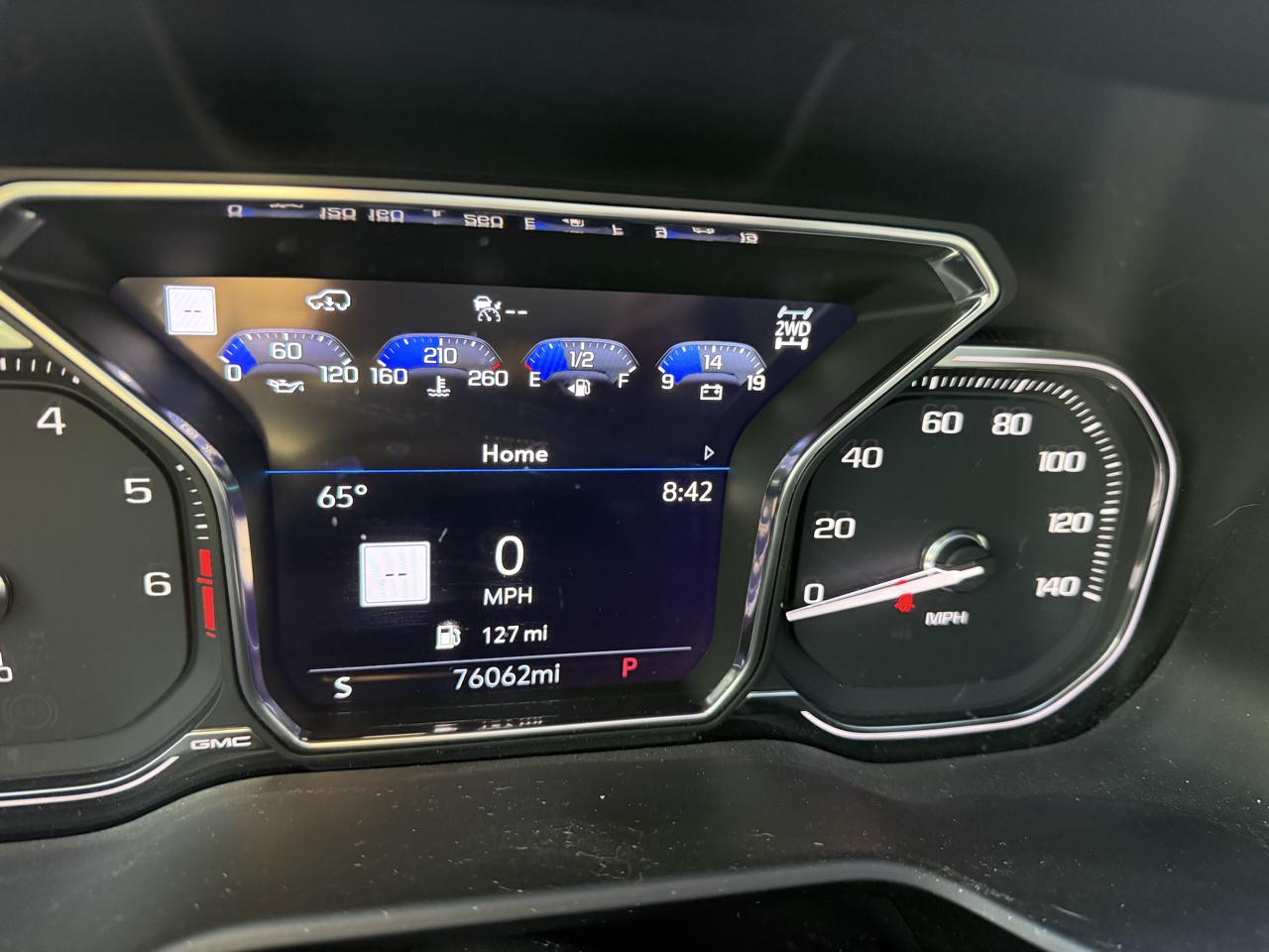 GMC Yukon Denali 4WD 2021