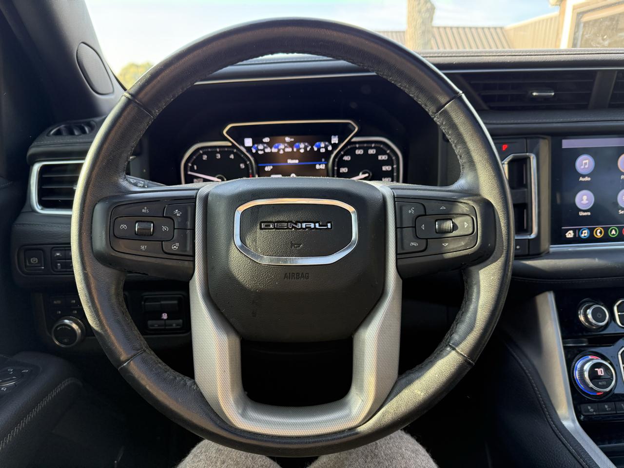 GMC Yukon Denali 4WD 2021