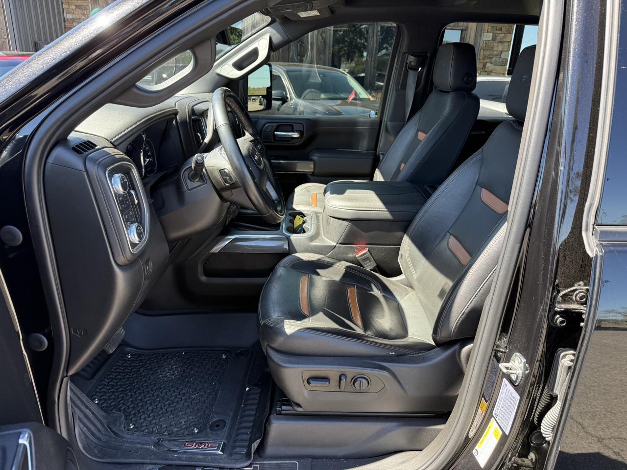 GMC Sierra 2500HD AT4 Crew Cab 4WD 2023