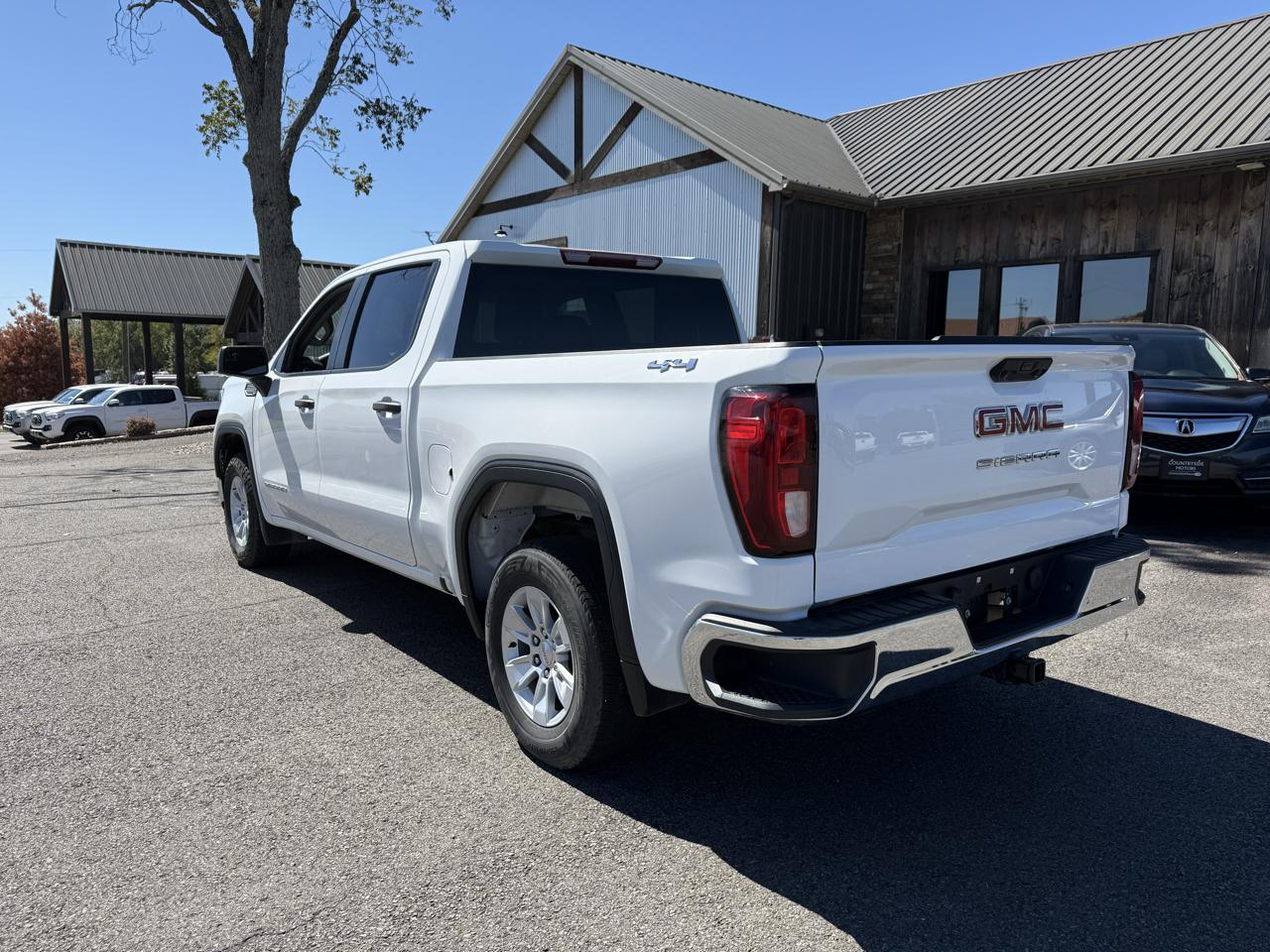 GMC Sierra 1500 Pro Crew Cab Short Box 4WD 2022