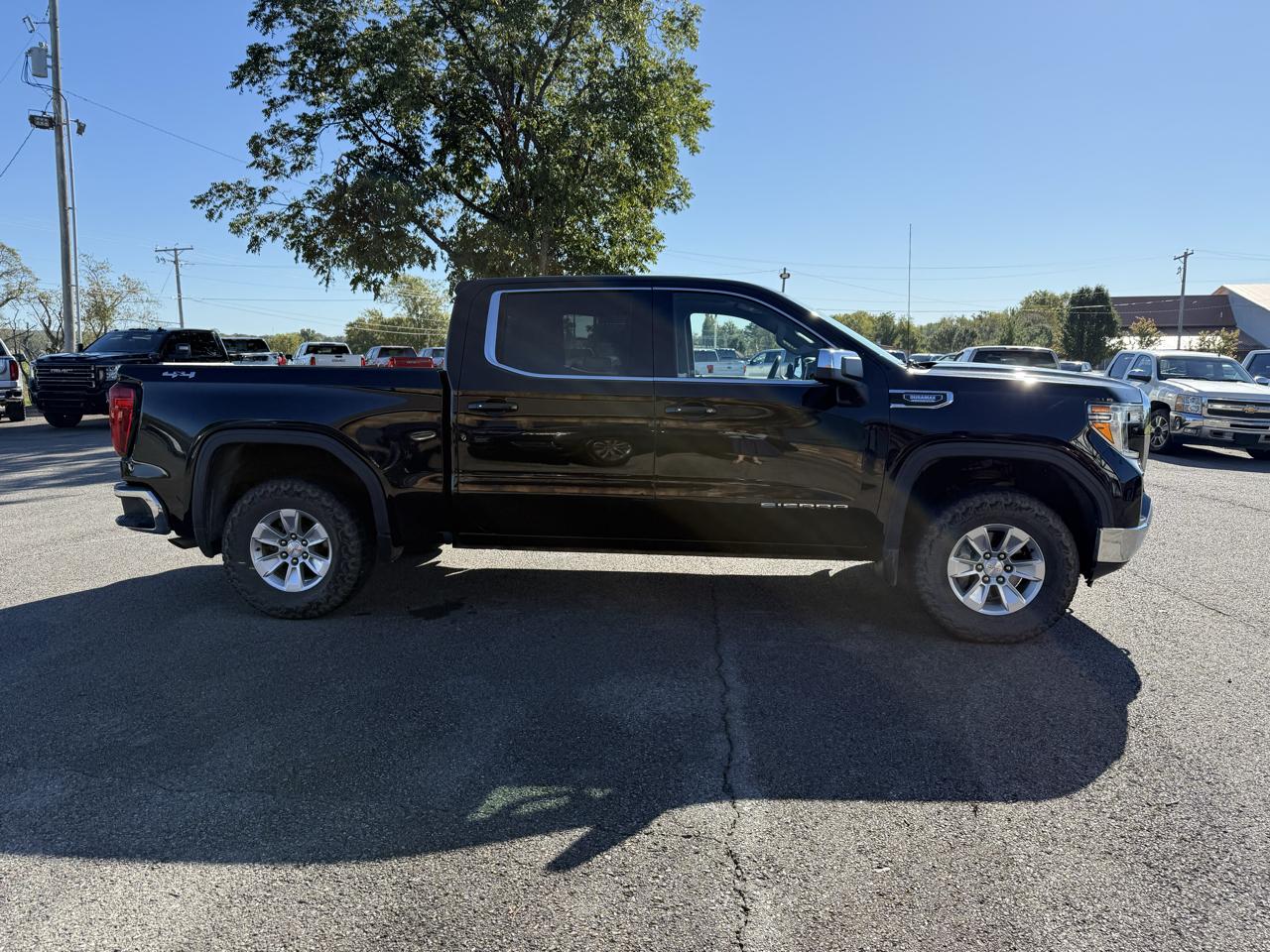 GMC Sierra 1500 SLE Crew Cab 4WD 2021