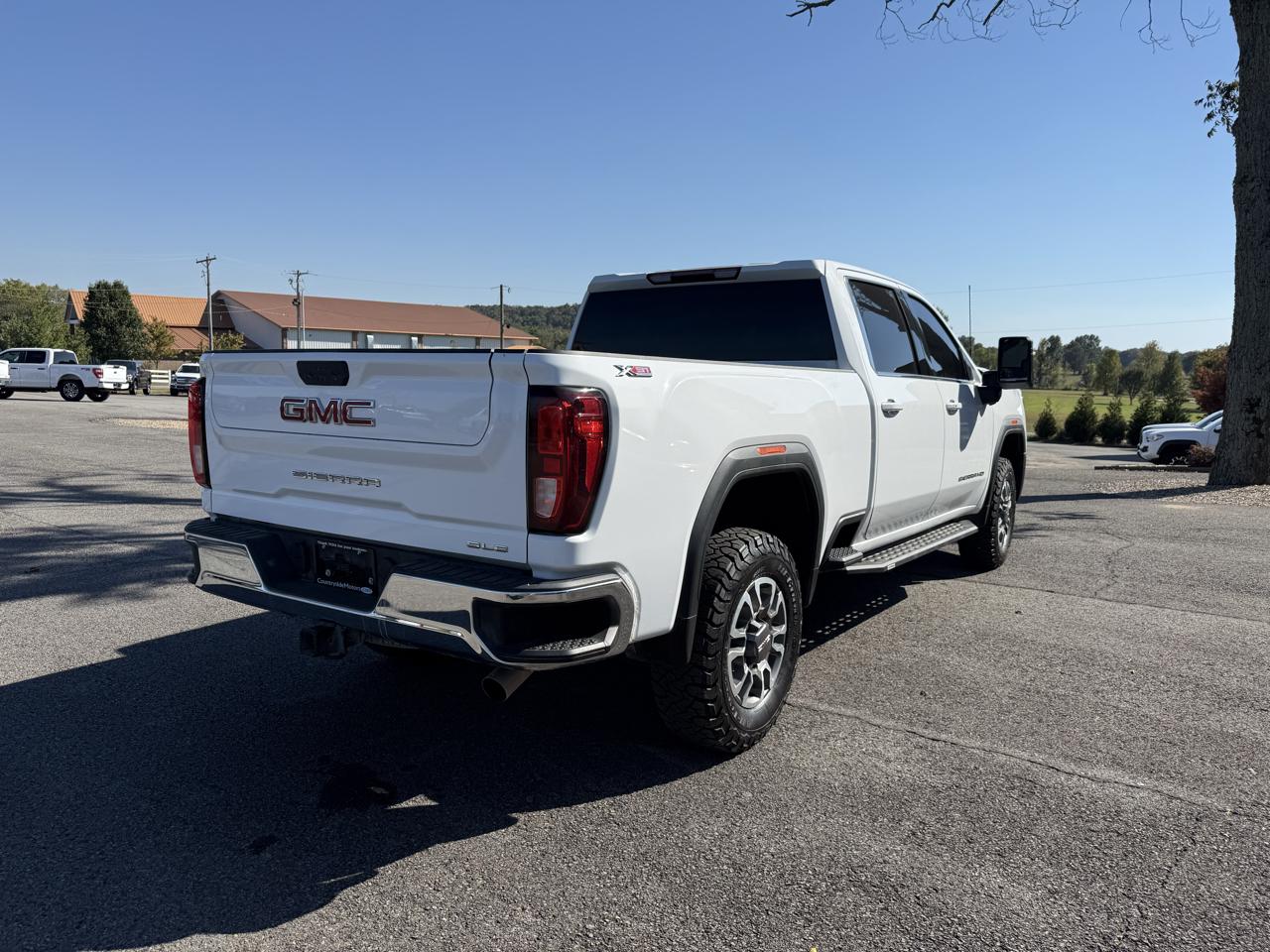 GMC Sierra 2500HD SLE Crew Cab 4WD 2024