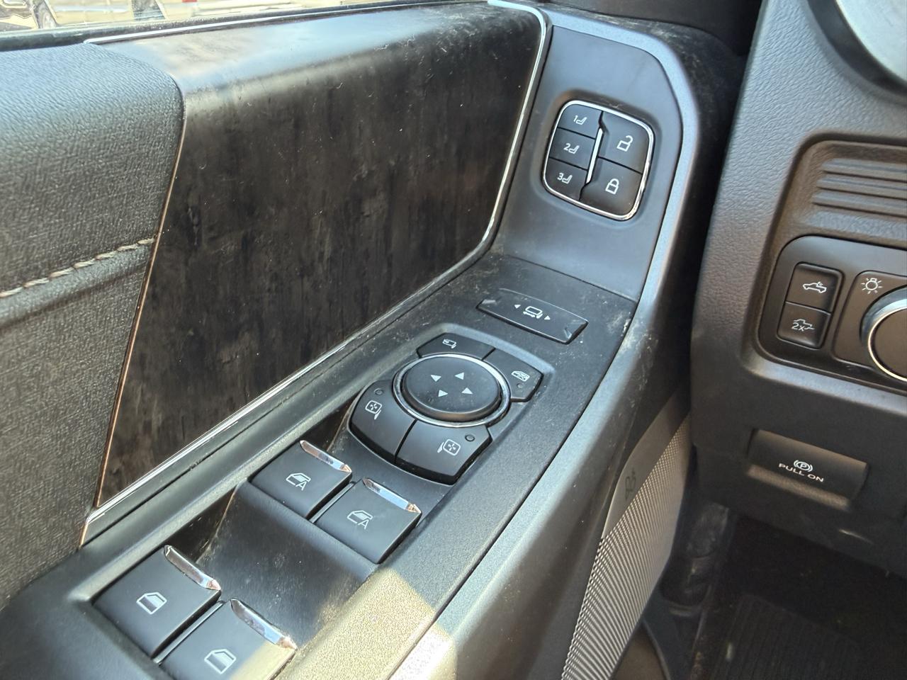 Ford F-250 SD Lariat Crew Cab 4WD 2026