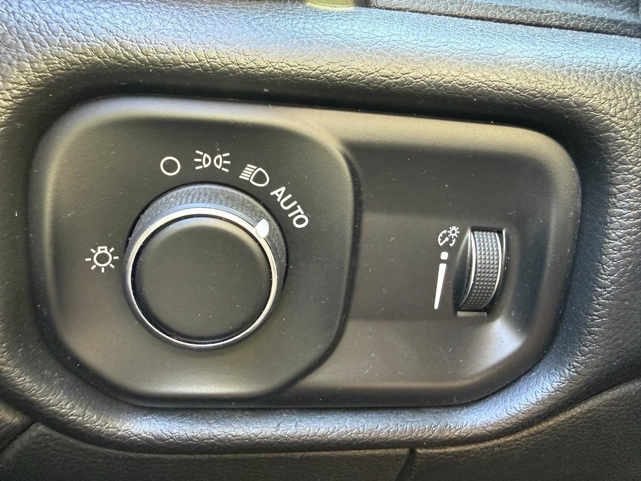 RAM 3500 SLT Crew Cab 4WD 2022
