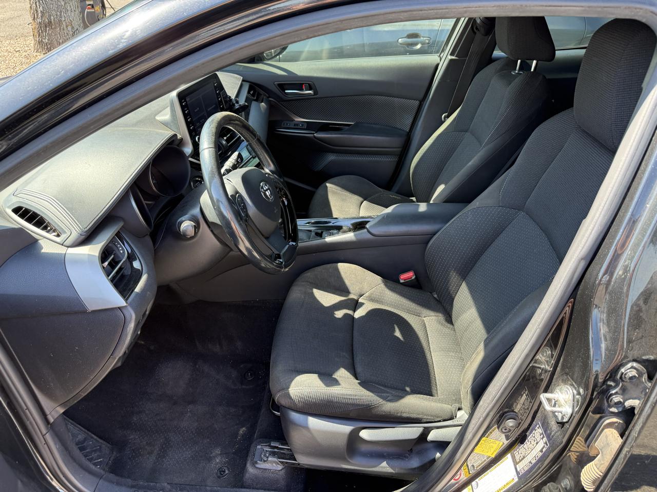 Toyota C-HR XLE 2019