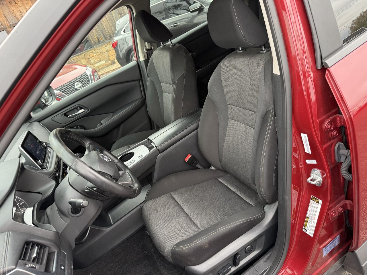 Nissan Rogue SV 2025