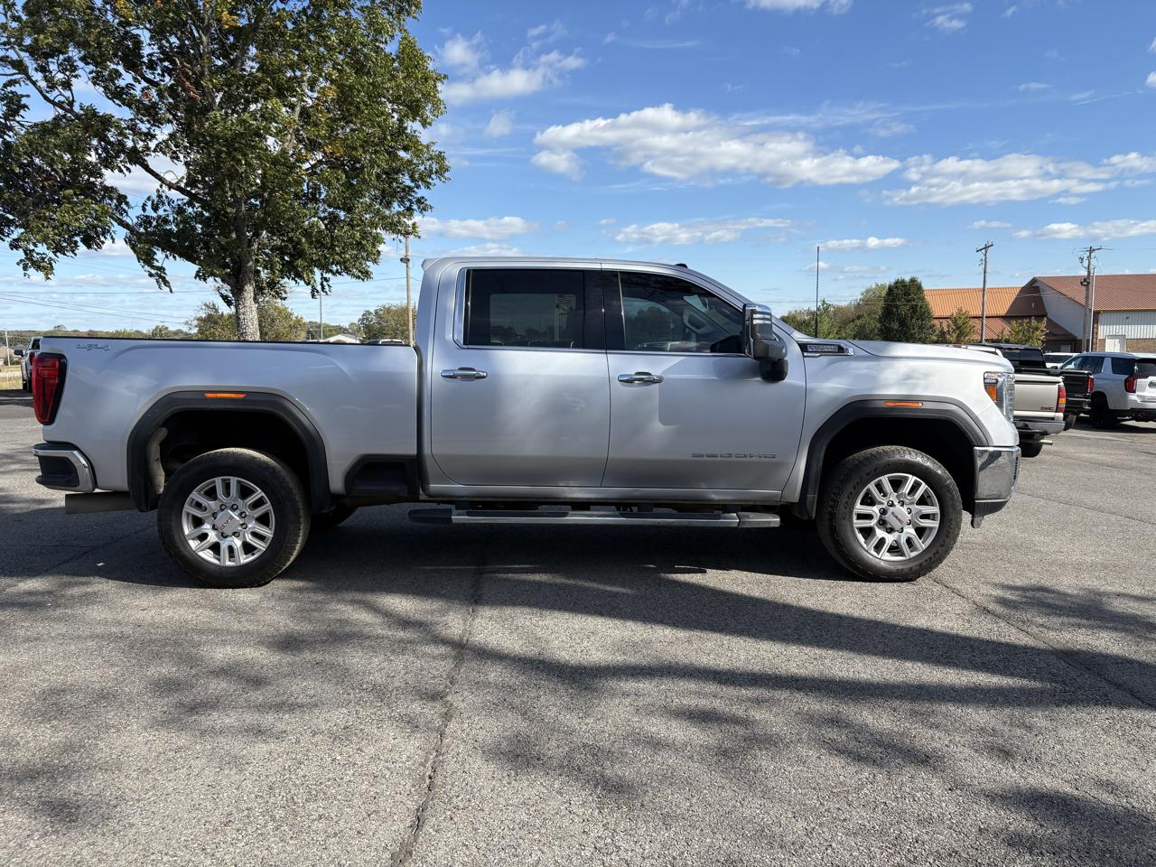 GMC Sierra 2500HD SLT Crew Cab 4WD 2023