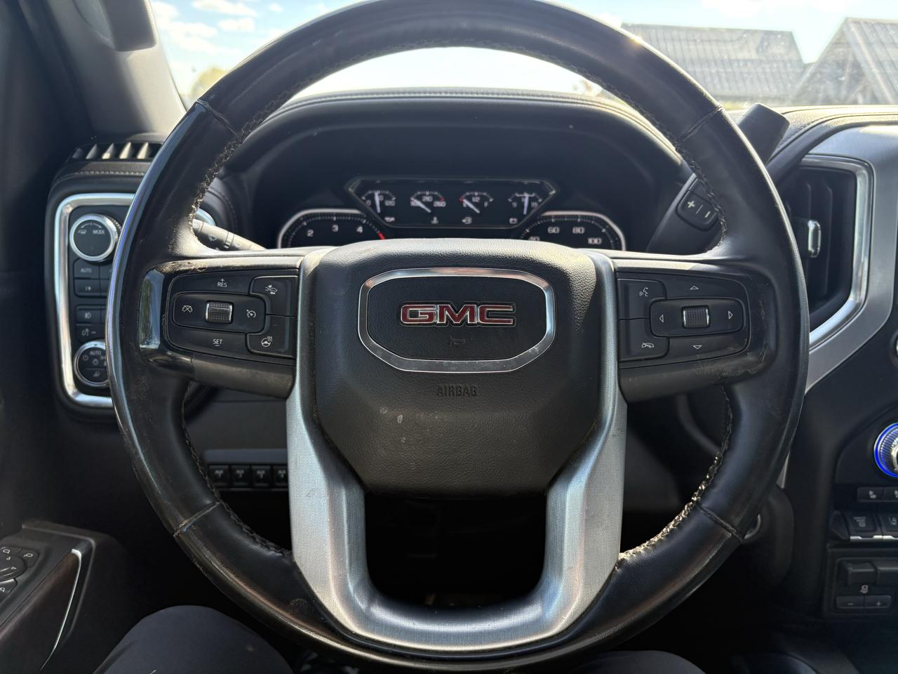 GMC Sierra 2500HD SLT Crew Cab 4WD 2023
