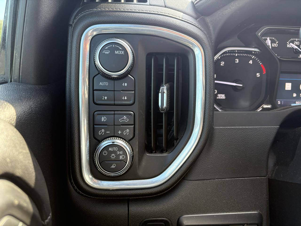 GMC Sierra 2500HD SLT Crew Cab 4WD 2023