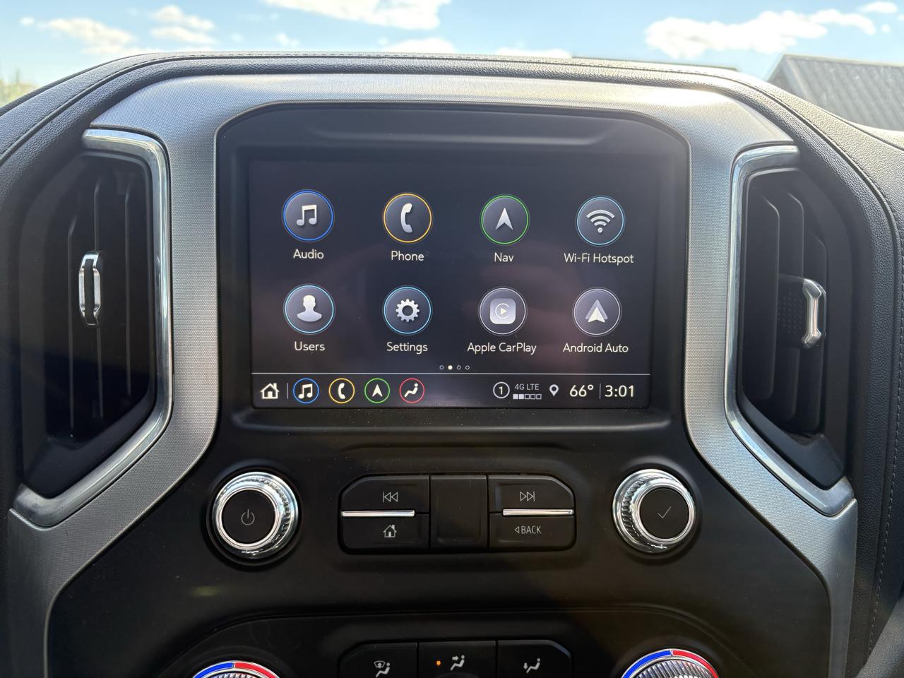GMC Sierra 2500HD SLT Crew Cab 4WD 2023