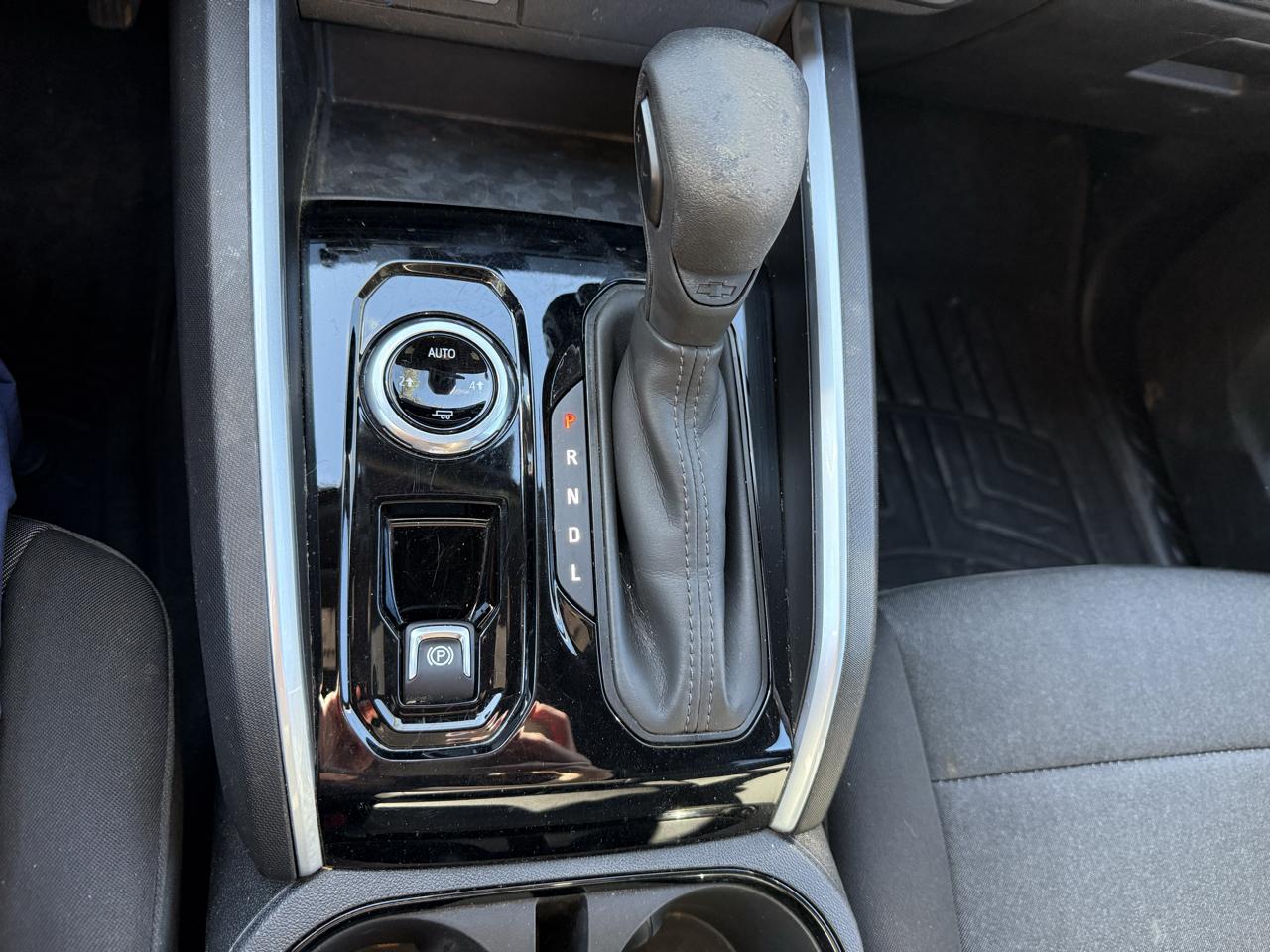 Chevrolet Colorado Work Truck Crew Cab 4WD 2024