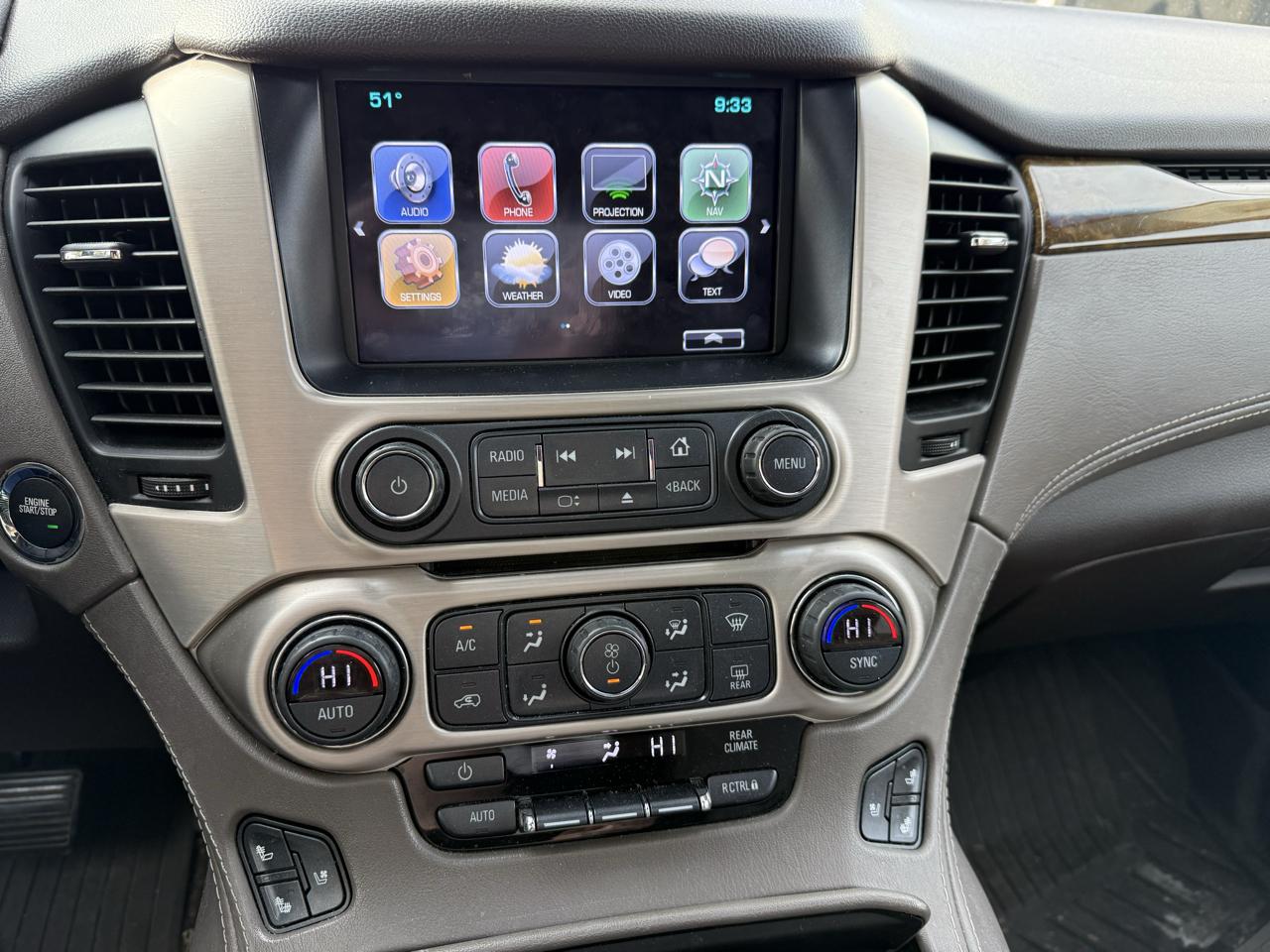 GMC Yukon Denali 4WD 2017