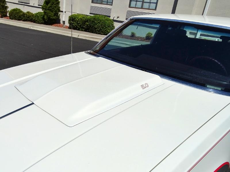 Oldsmobile Cutlass Supreme  1987