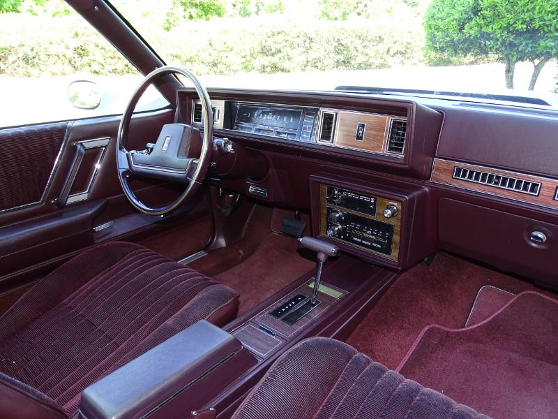 Oldsmobile Cutlass Supreme  1987