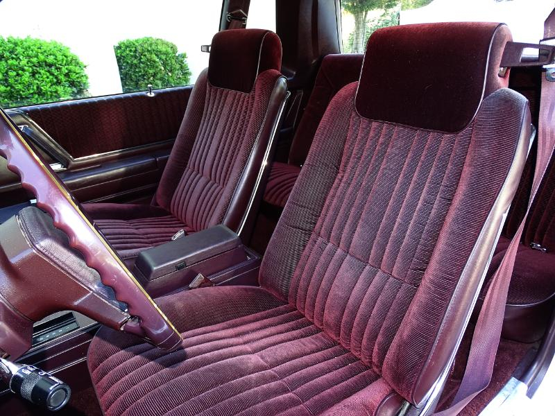 Oldsmobile Cutlass Supreme  1987