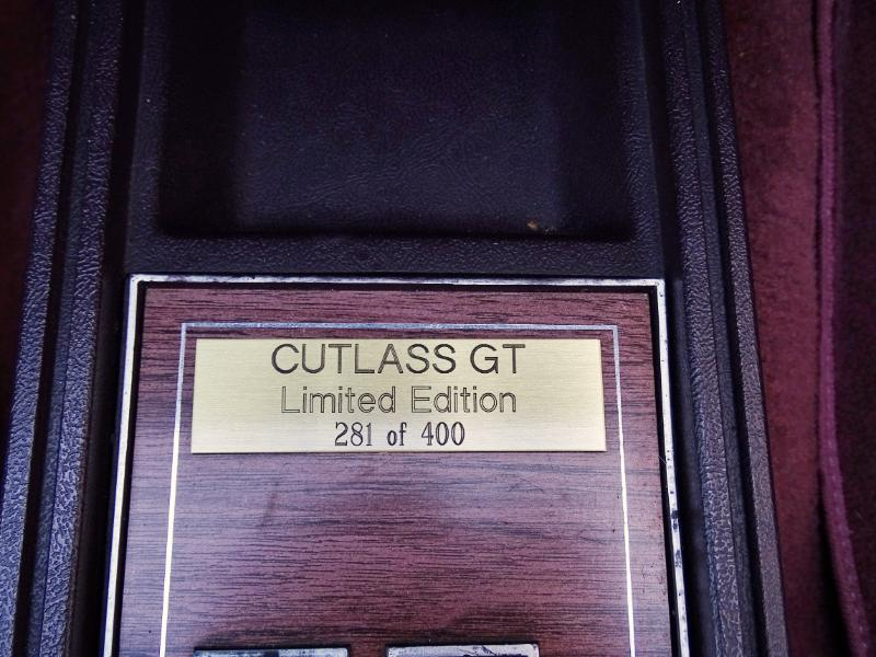 Oldsmobile Cutlass Supreme  1987