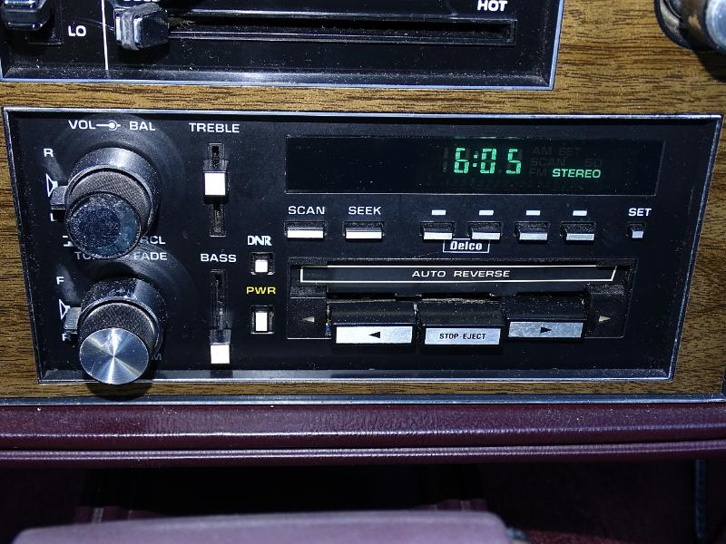 Oldsmobile Cutlass Supreme  1987