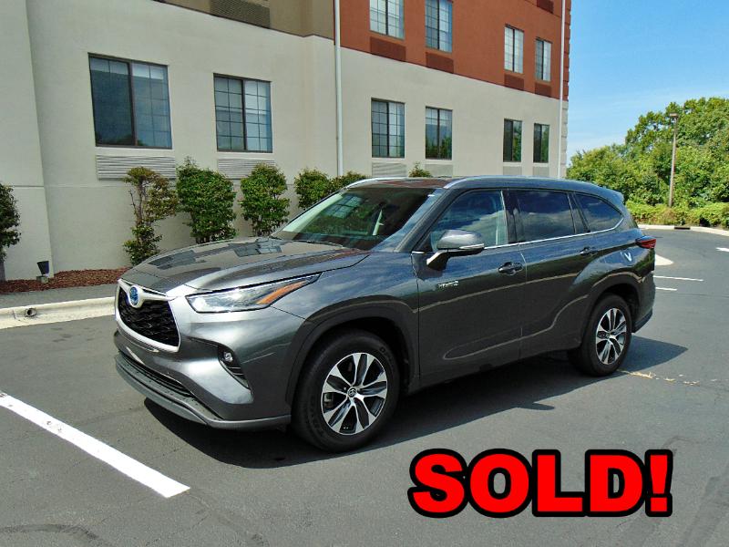 2021 Toyota Highlander Hybrid XLE
