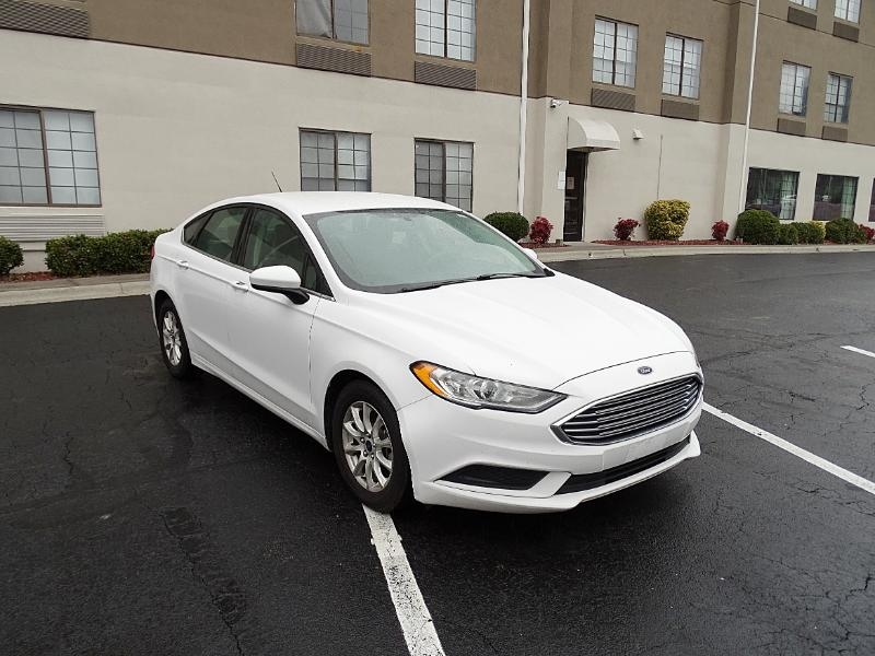 Ford Fusion S 2018