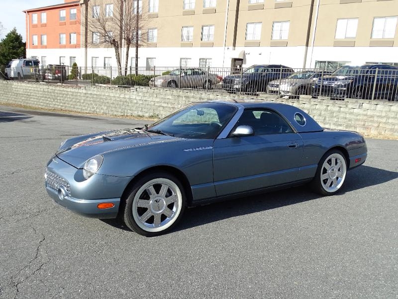 Ford Thunderbird 50th Anniversary 2005