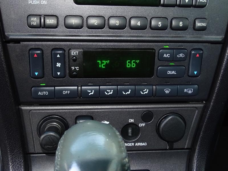 Ford Thunderbird 50th Anniversary 2005