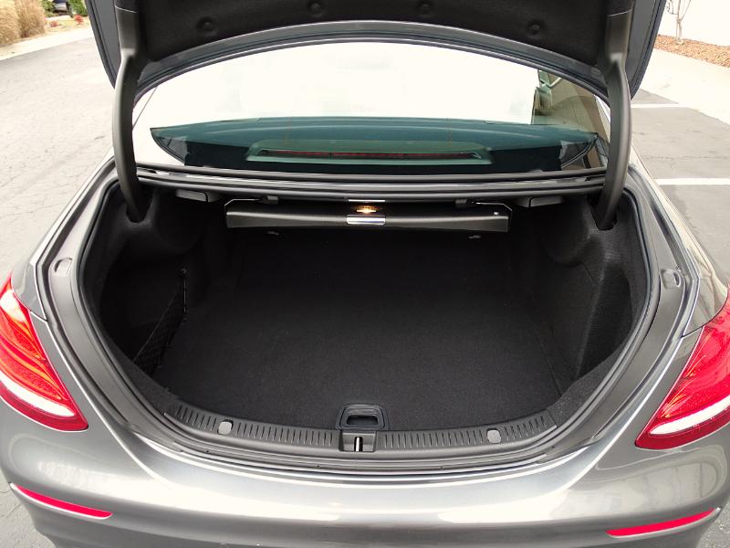 Mercedes-Benz E-Class E300 Luxury Sedan 2017