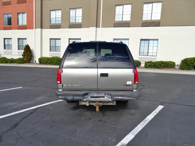 GMC Suburban  1999