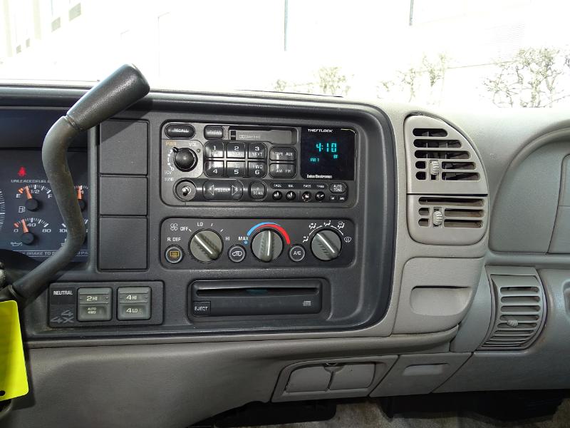 GMC Suburban  1999