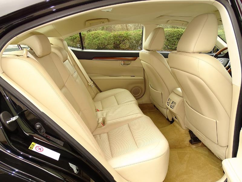 Lexus ES 300h Sedan 2014