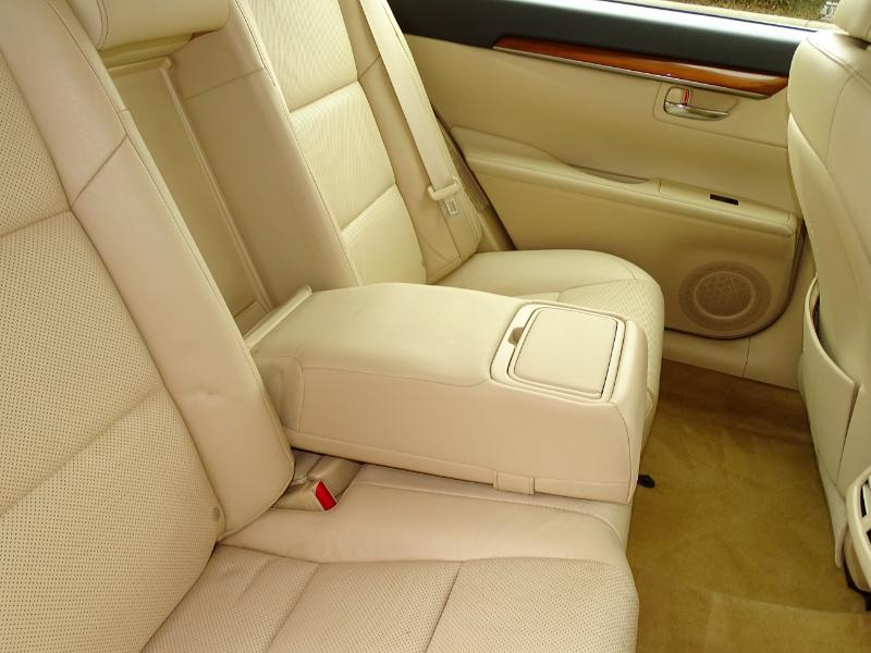 Lexus ES 300h Sedan 2014