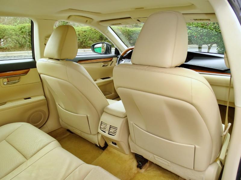 Lexus ES 300h Sedan 2014