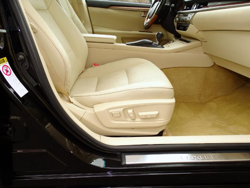 Lexus ES 300h Sedan 2014