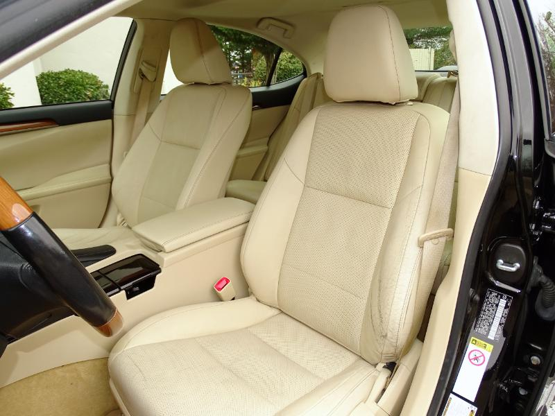 Lexus ES 300h Sedan 2014