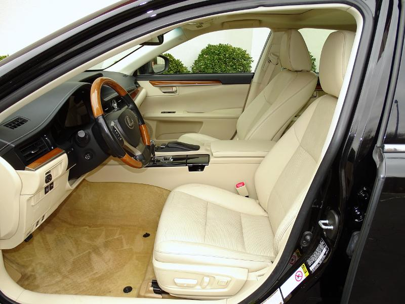 Lexus ES 300h Sedan 2014