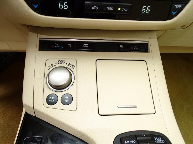 Lexus ES 300h Sedan 2014