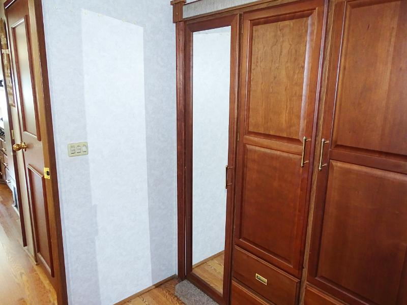 Winnebago Adventurer  2004