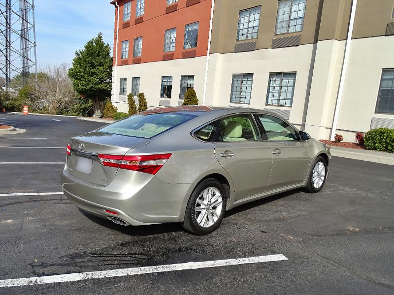 Toyota Avalon XLE 2013