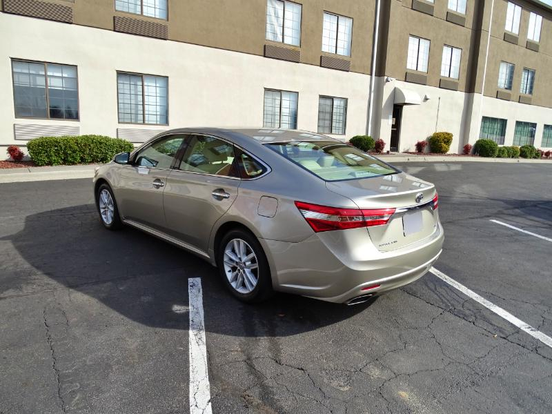 Toyota Avalon XLE 2013