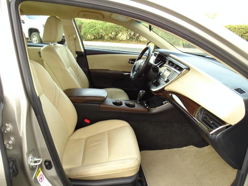 Toyota Avalon XLE 2013